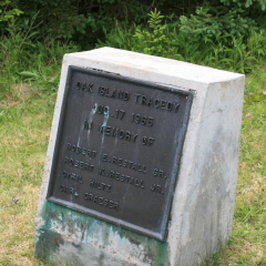 Memorial monument, Oak Island, Western Shore, Lunenburg County, Nova Scotia, Canada, North America; Explore Oak Island Days 2008, Tourism Society, Pirate Treasure Dig