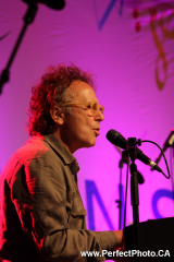 RVN201107_1004323
